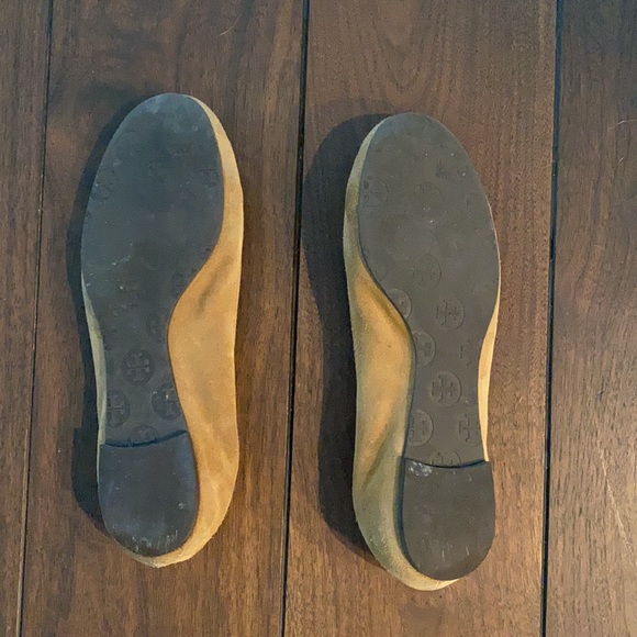 Tory Burch suede ballet flat - Picture 2 of 2
